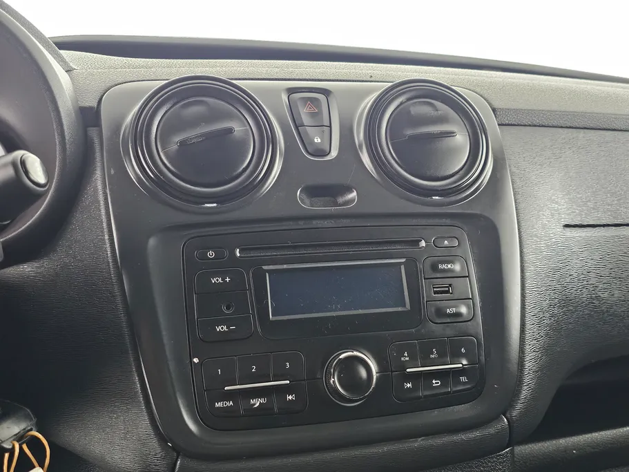 2021 Renault Docker Van بضاعة 