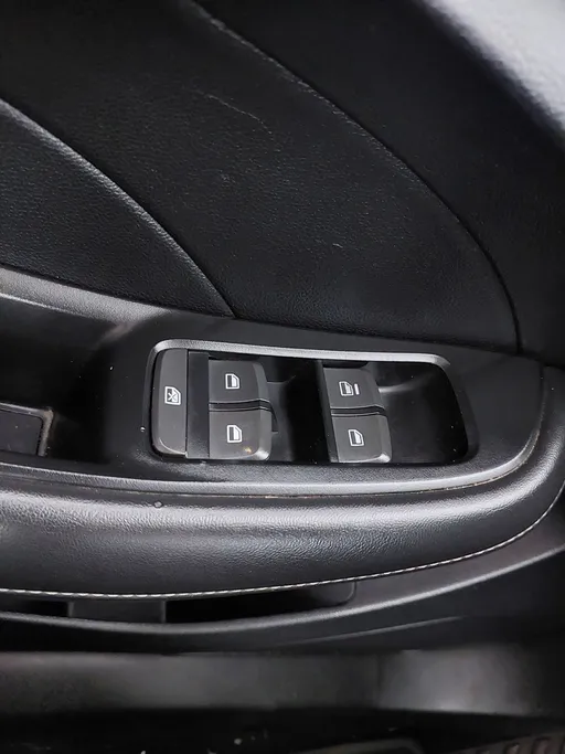 ام جي 5 COM 2022 