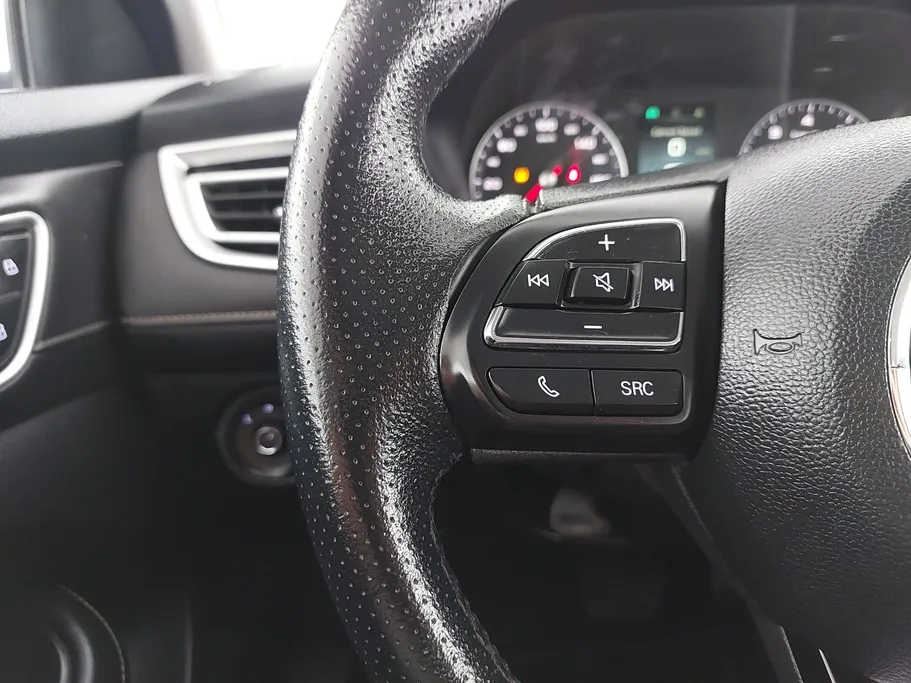 ام جي 5 COM 2022 