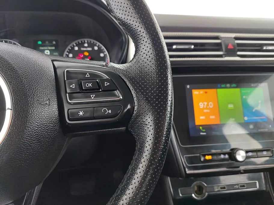 ام جي 5 COM 2022 