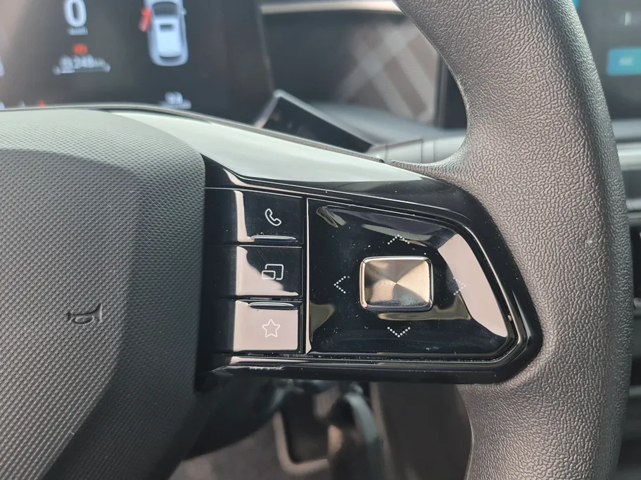 ام جي 3 STD 2025 