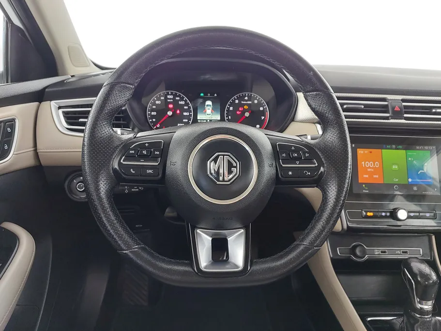 ام جي 5 COM 2022 