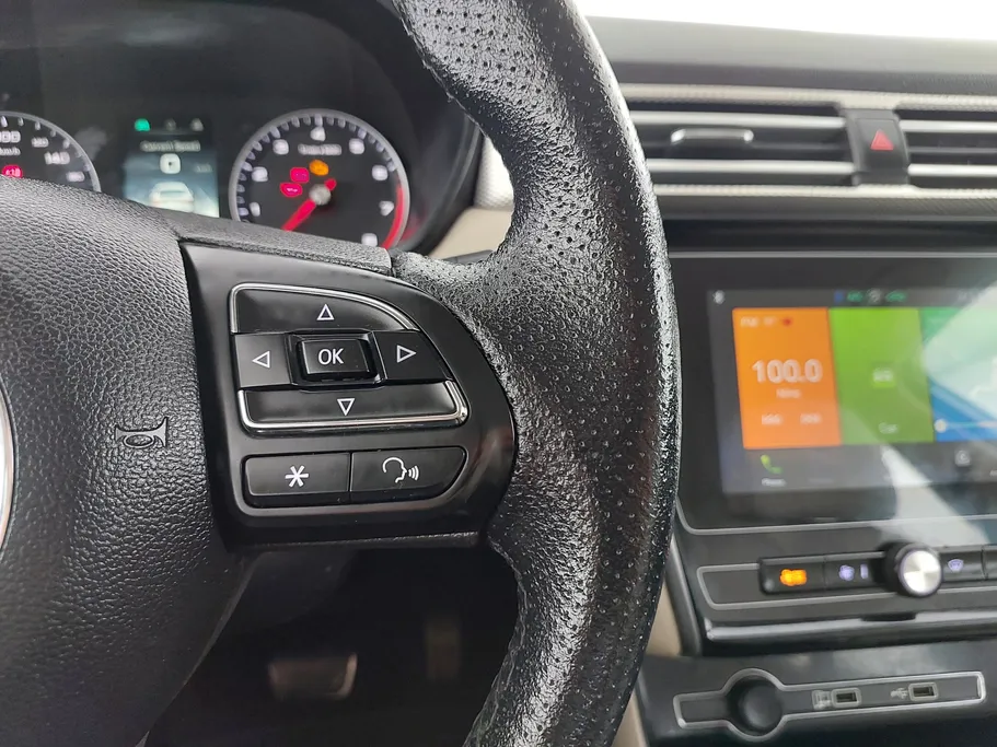 ام جي 5 COM 2022 