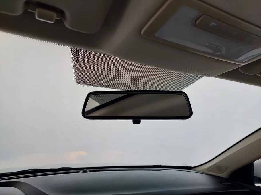 ام جي 5 COM 2022 