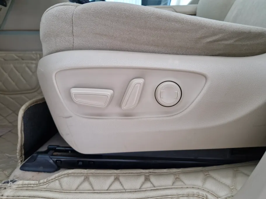 تويوتا لاندكروزر GXR3 2024 