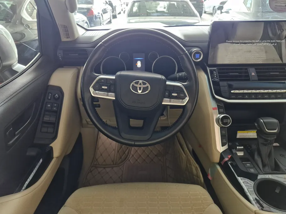 تويوتا لاندكروزر GXR3 2024 