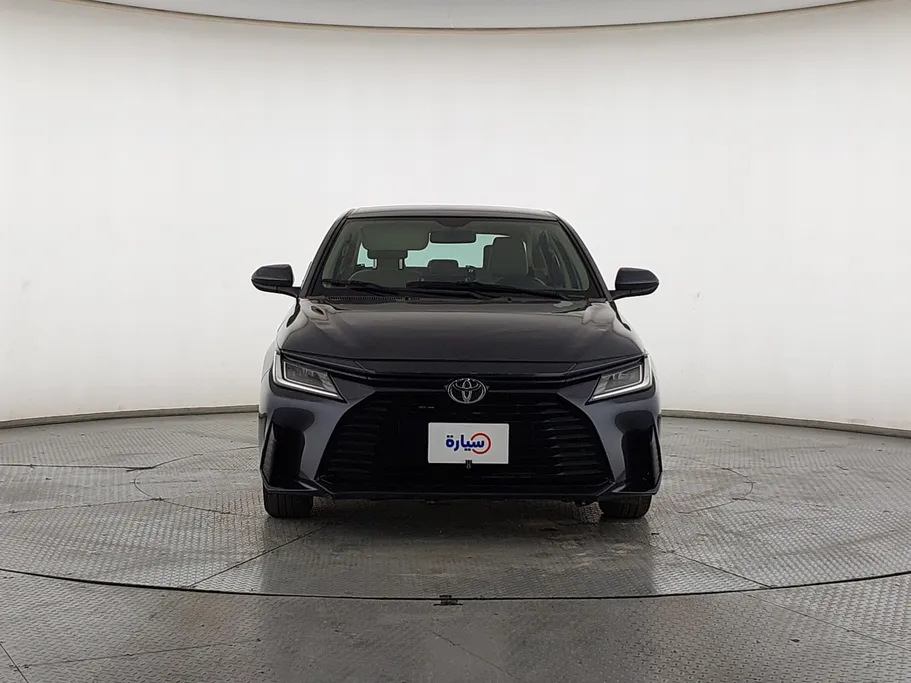 2023 Toyota Yaris  Y 