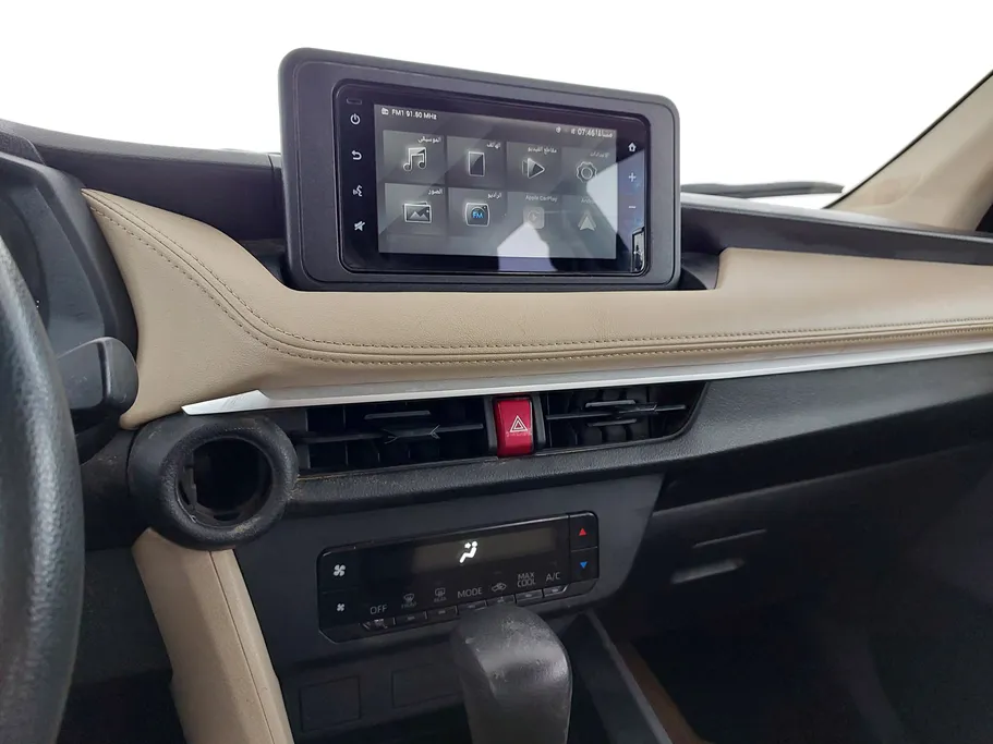 2023 Toyota Yaris  Y 