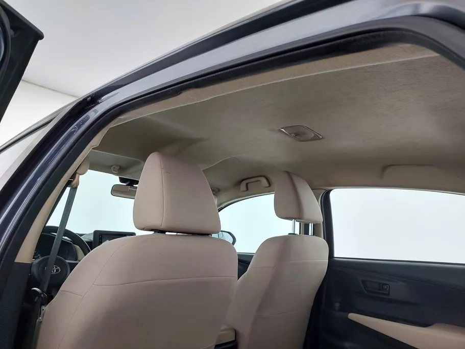 2023 Toyota Yaris  Y 