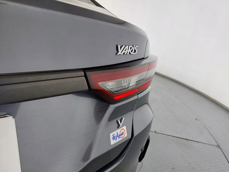 2023 Toyota Yaris  Y 