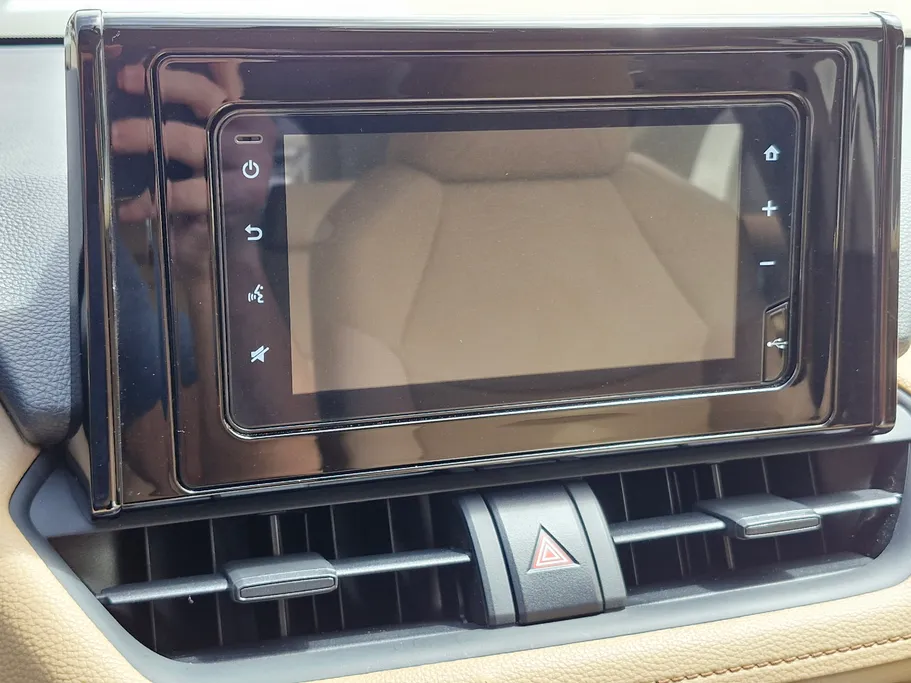 تويوتا راف فور LE 2022 