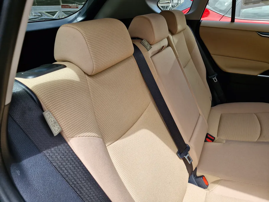 تويوتا راف فور LE 2022 