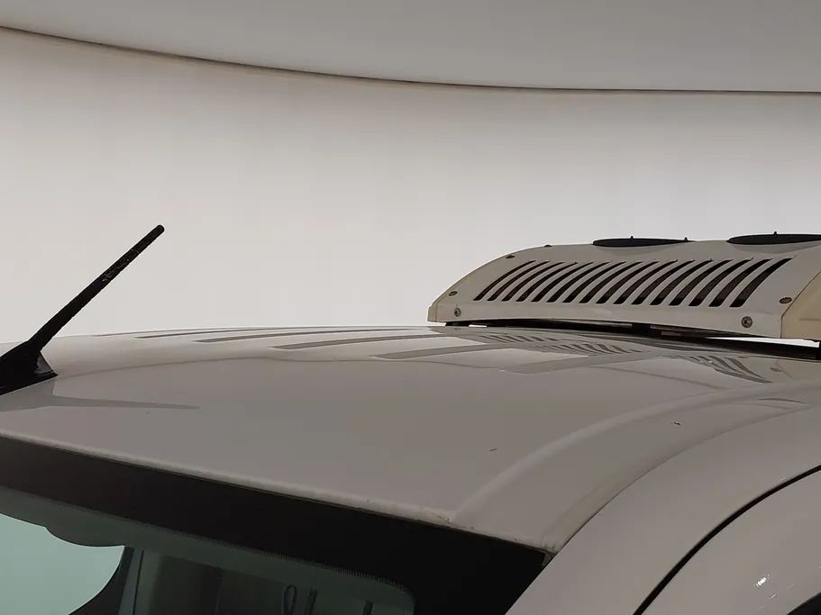 2022 Peugeot Partner Short van 