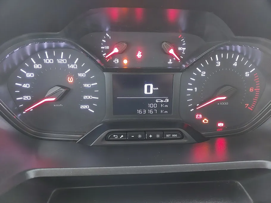 2022 Peugeot Partner Short van 