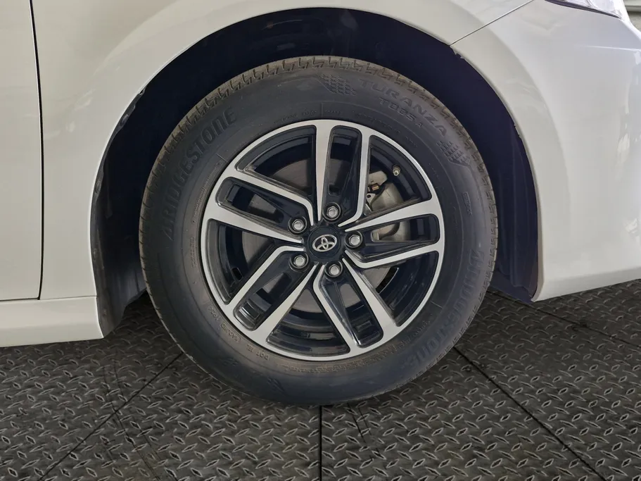 2024 Toyota Camry  LE HEV 