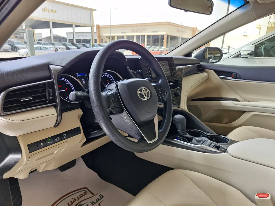 2024 Toyota Camry  LE HEV 