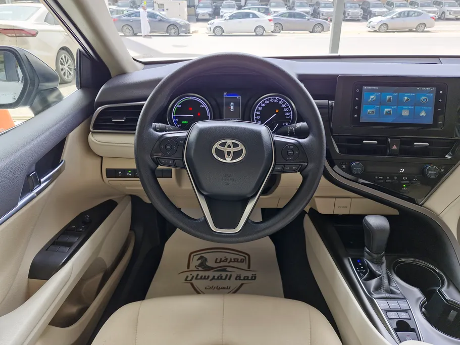 2024 Toyota Camry  LE HEV 
