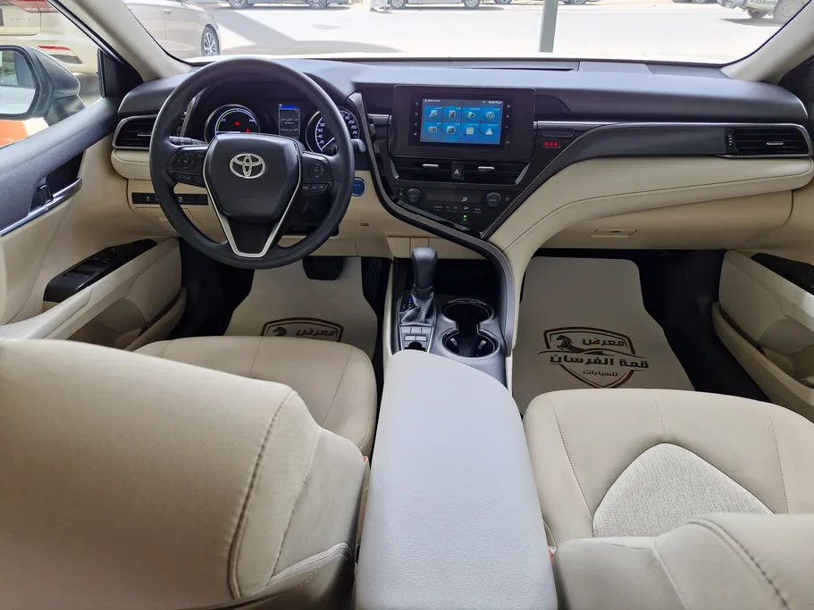 2024 Toyota Camry  LE HEV 