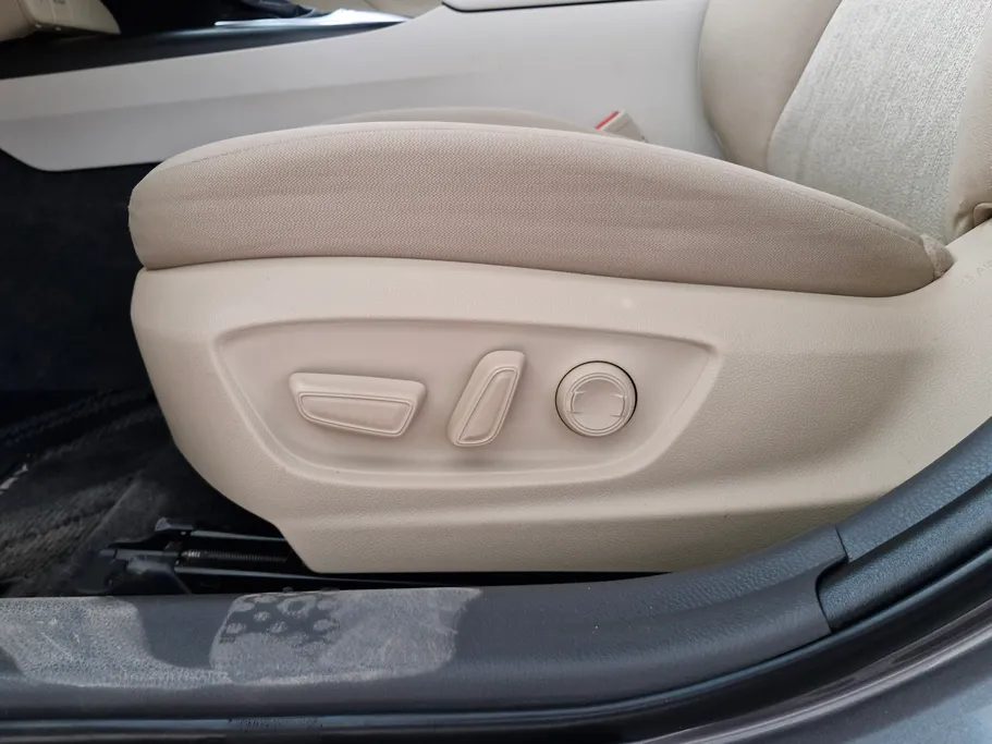 تويوتا كامري GLE 2024 