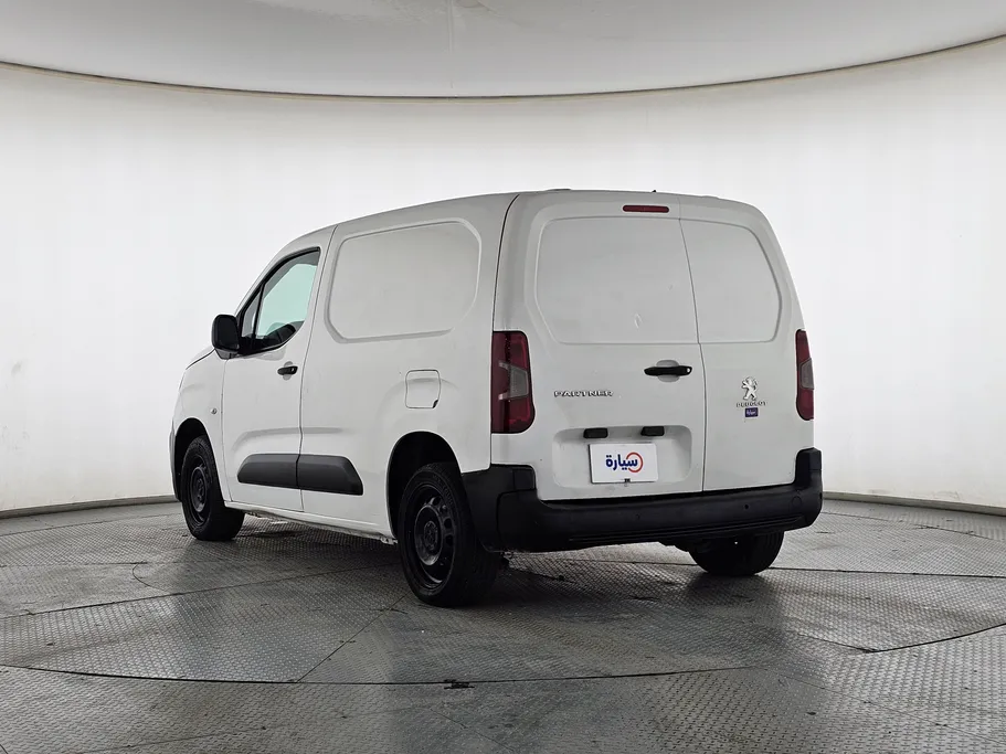 بيجو بارتنر Short van 2021 