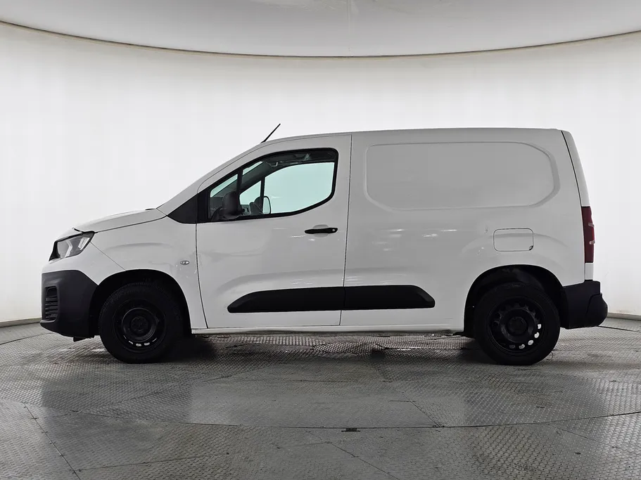 بيجو بارتنر Short van 2021 