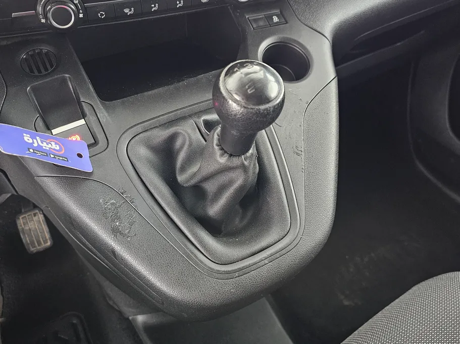 بيجو بارتنر Short van 2021 