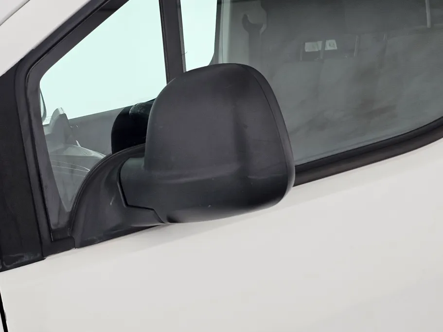 بيجو بارتنر Short van 2021 