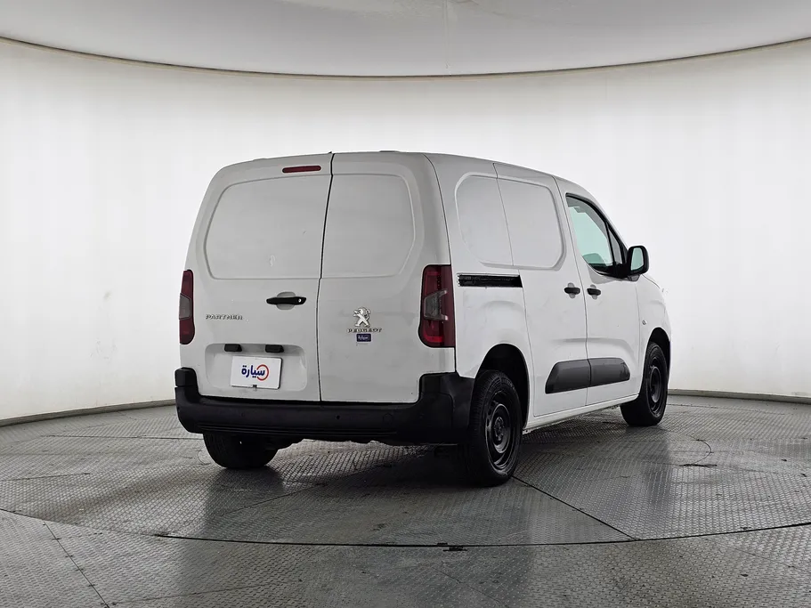 بيجو بارتنر Short van 2021 