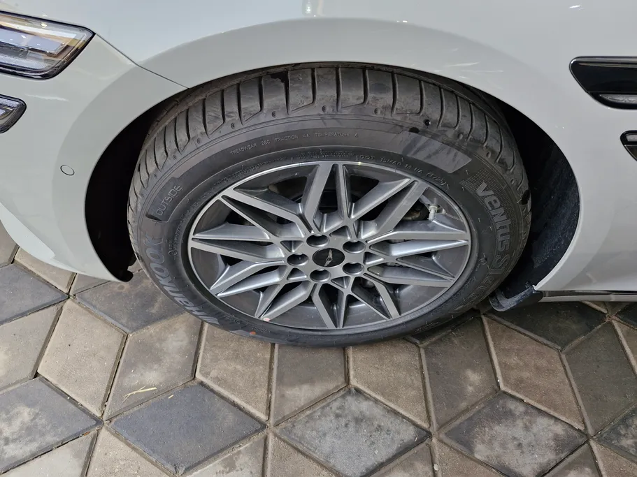 2026 Genesis G80 PRESTIGE 