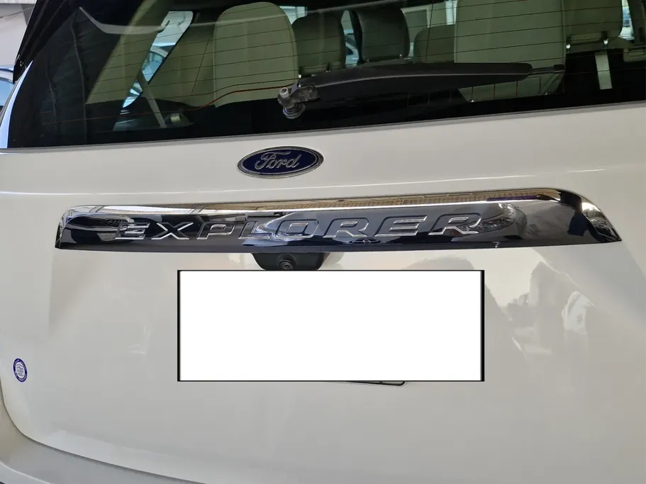 2021 Ford Explorer Standard 