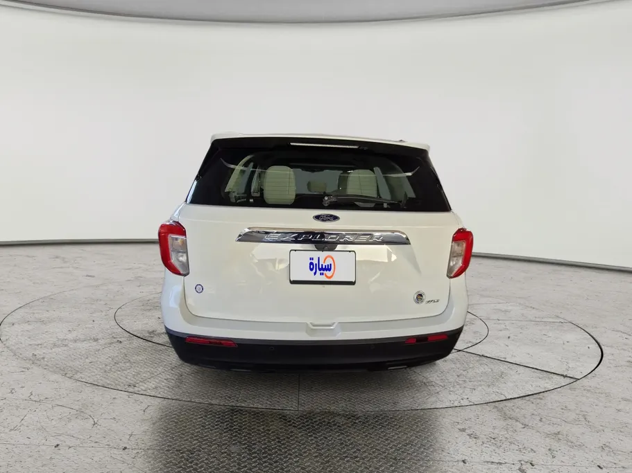 2021 Ford Explorer Standard 