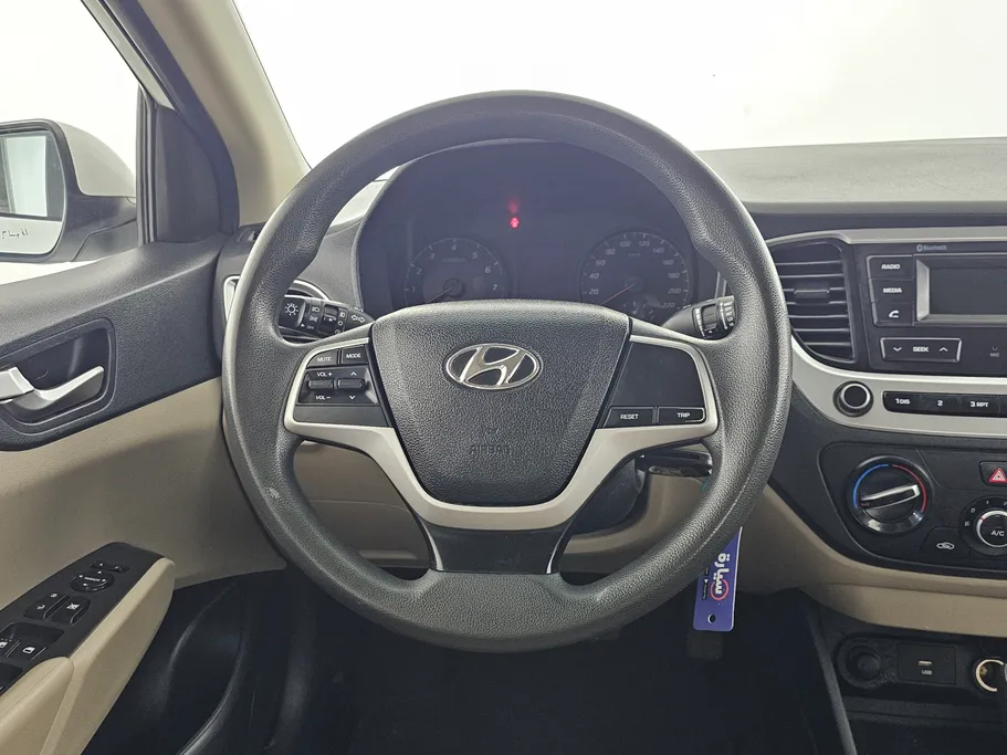 هيونداي اكسنت سمارت 2023 