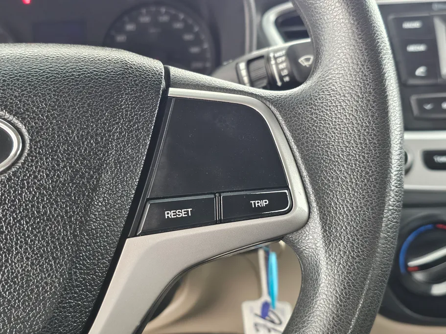 هيونداي اكسنت سمارت 2023 