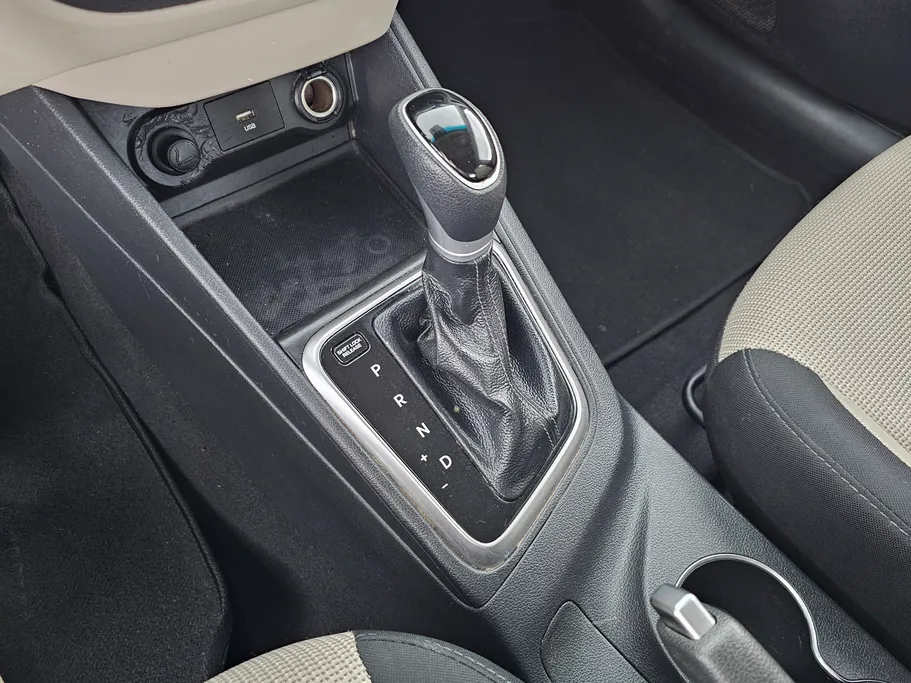 هيونداي اكسنت سمارت 2023 