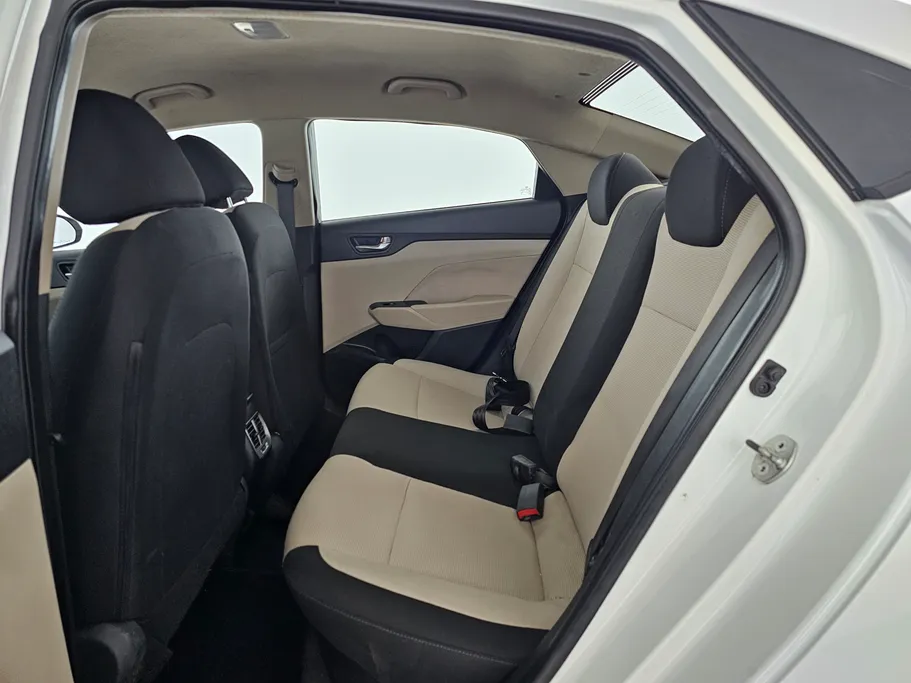 هيونداي اكسنت سمارت 2023 