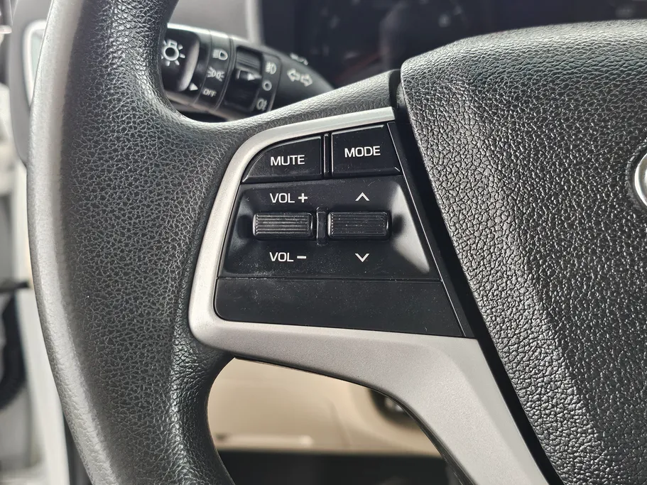 هيونداي اكسنت سمارت 2023 