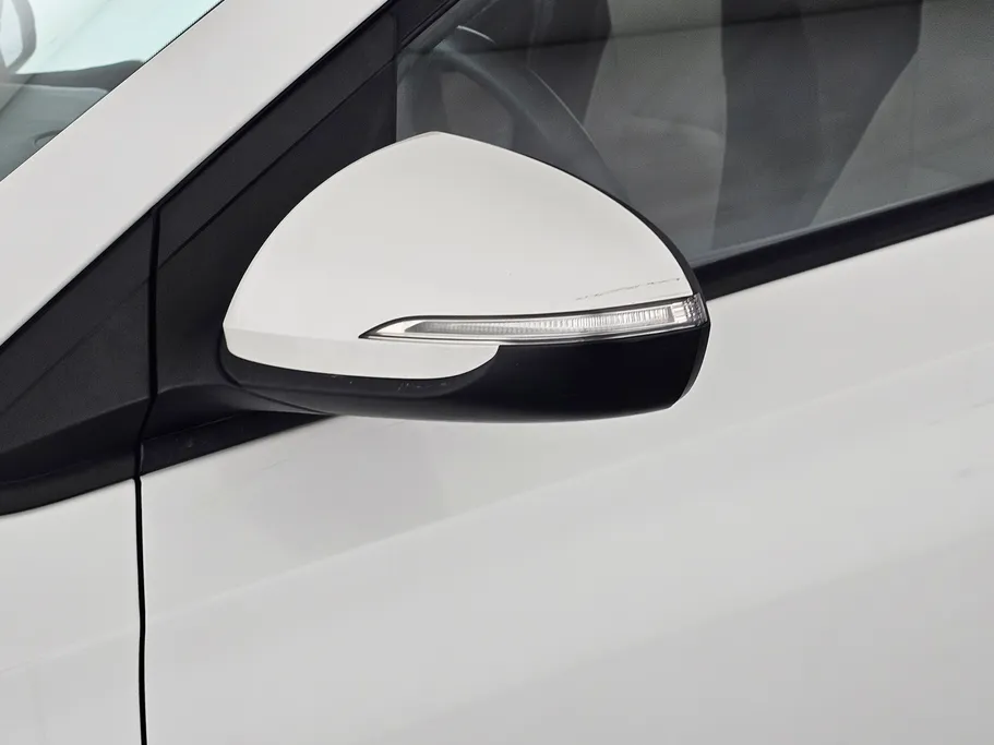 هيونداي اكسنت سمارت 2023 