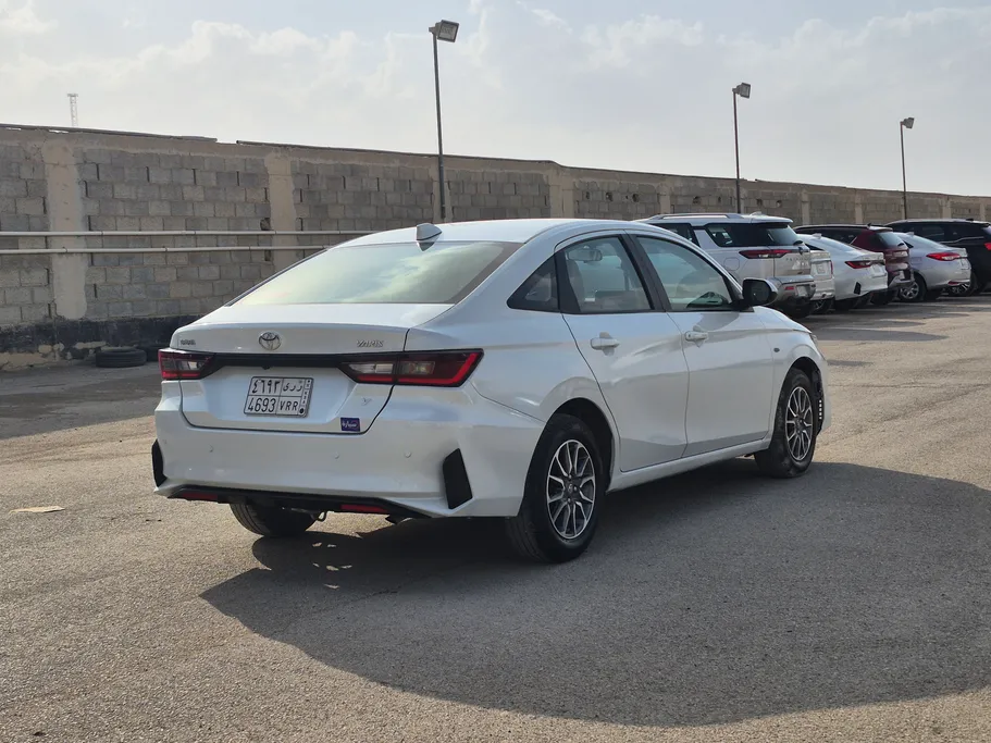 تويوتا يارس Y 2023 