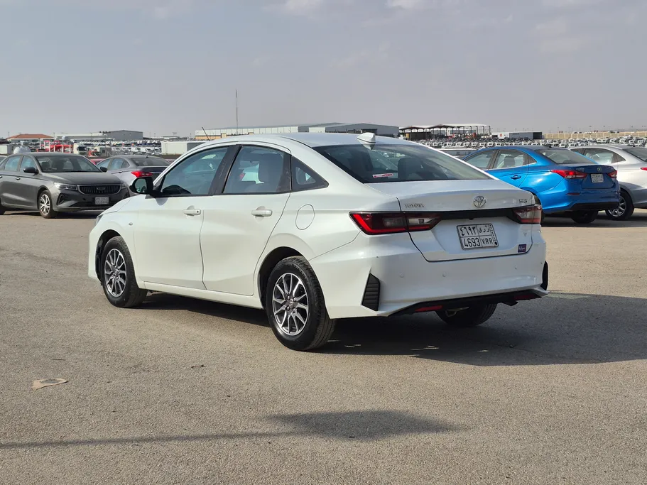 تويوتا يارس Y 2023 