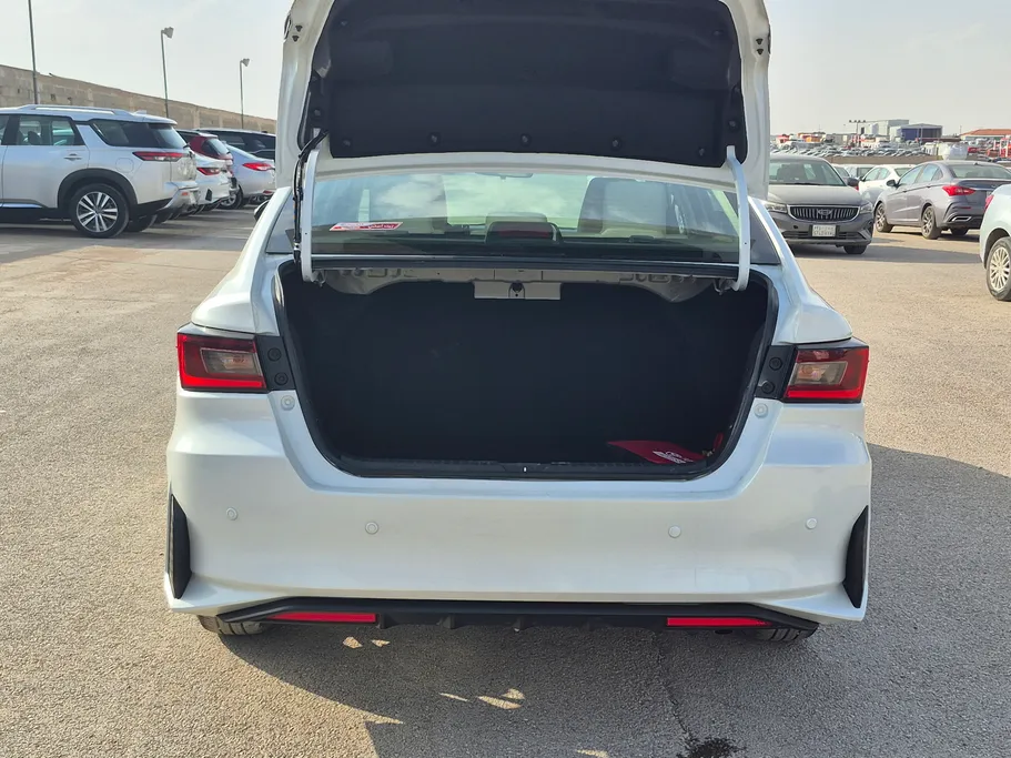 تويوتا يارس Y 2023 