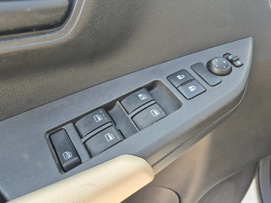 تويوتا يارس Y 2023 