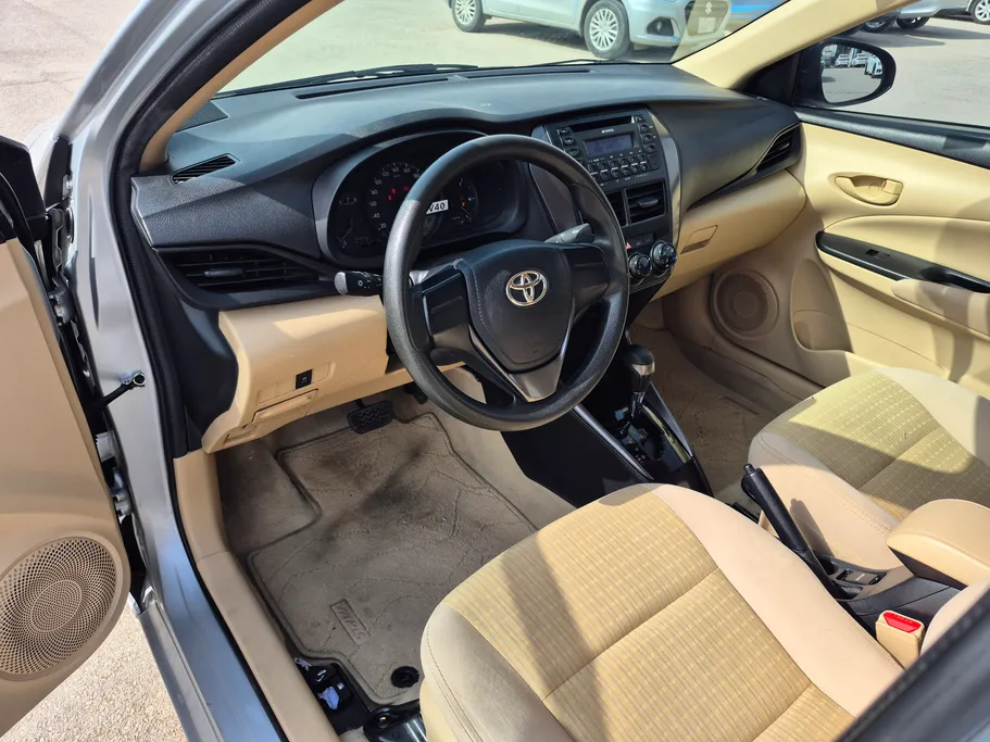 تويوتا يارس Y 2021 