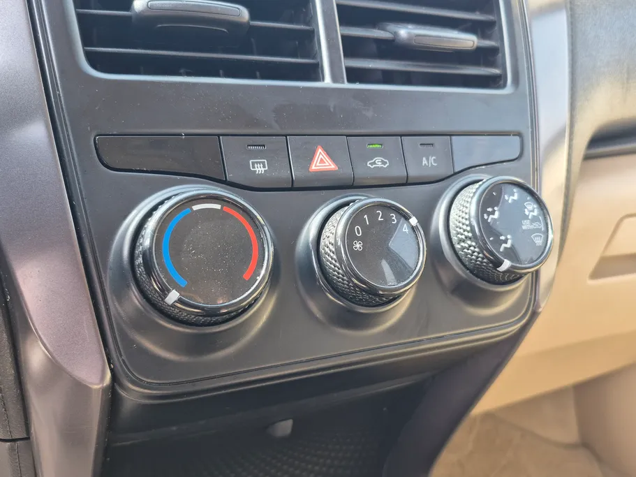 تويوتا يارس Y 2021 