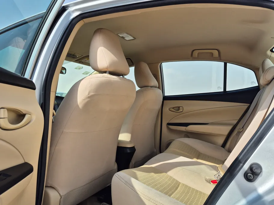 تويوتا يارس Y 2021 