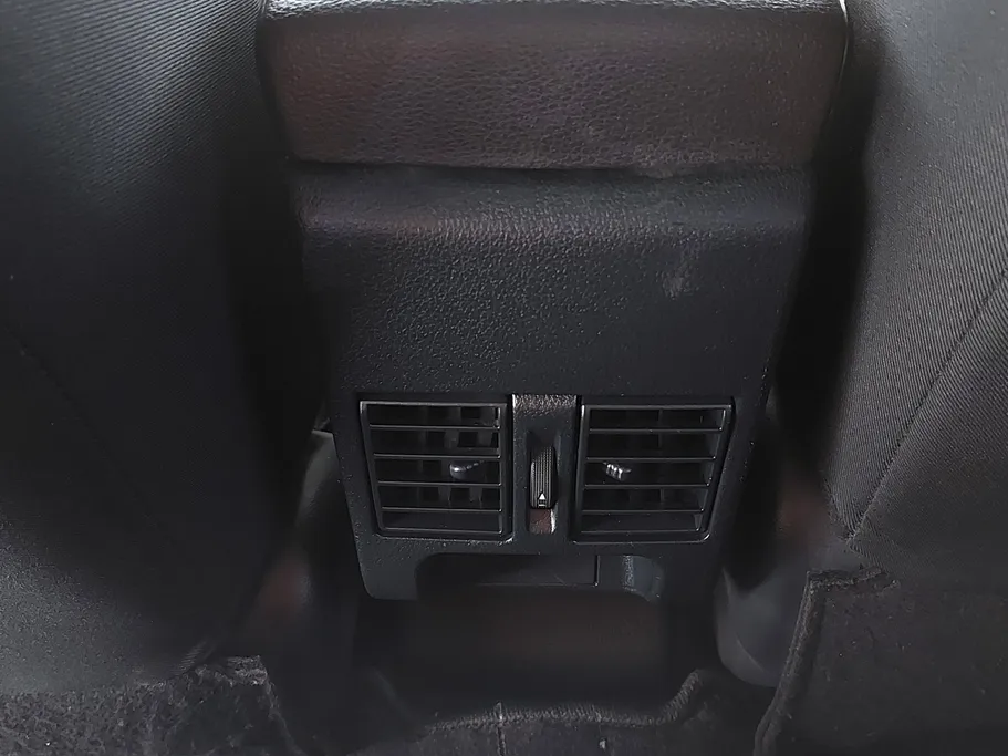 تويوتا يارس Y 2023 