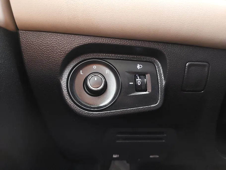 ام جي 5 COM 2022 