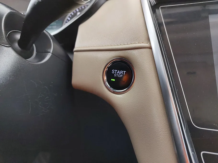 ام جي 5 COM 2022 