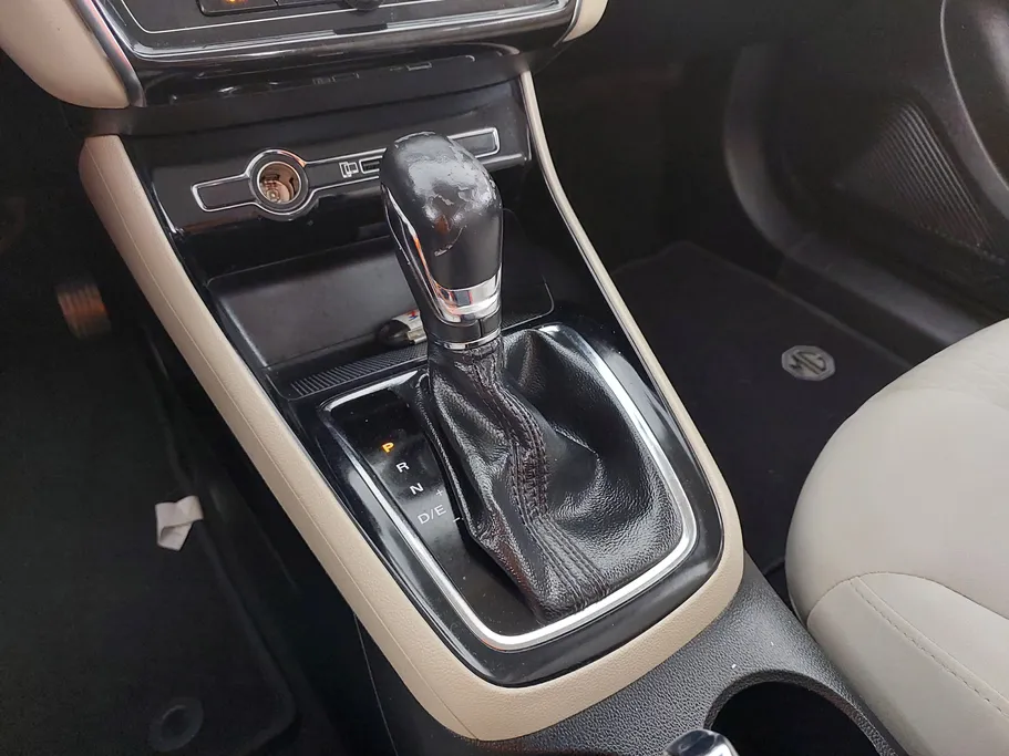 ام جي 5 COM 2022 