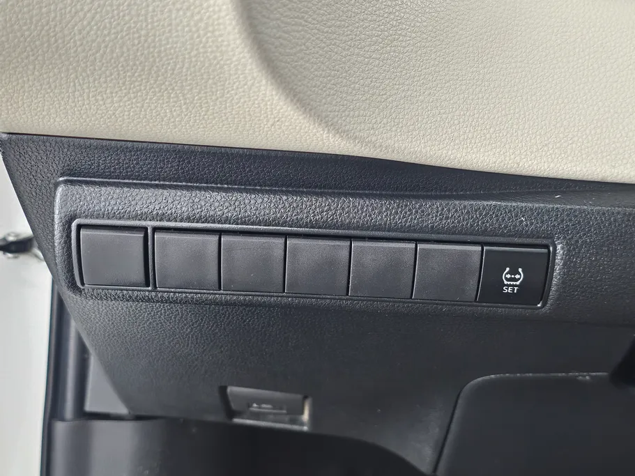 2021 تويوتا Corolla XLI 