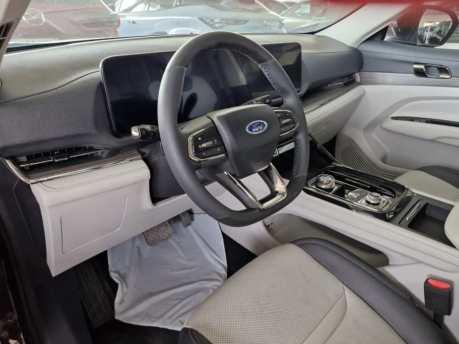 فورد تريتوري تيتانيوم 2023 